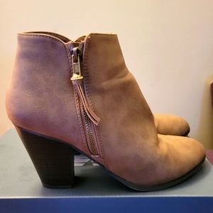 Charlotte Russe Boots Sz 8